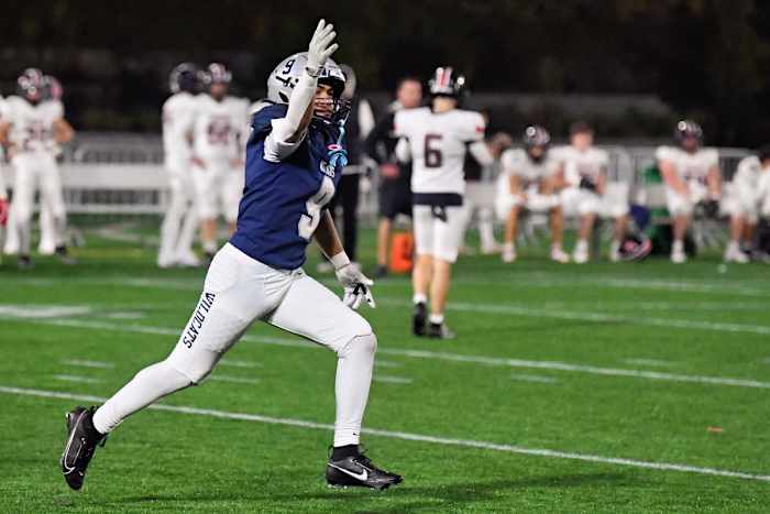 a Wilsonville Mountain View 5A Oregon football final November 24 2023 Leon Neuschwander 75